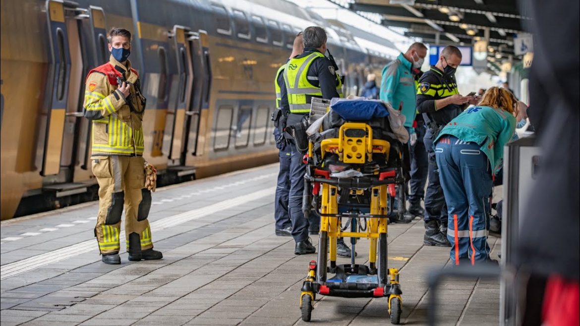 Paniek op station Deventer om mogelijke onwelwording in trein: blijken jongeren in diepe slaap